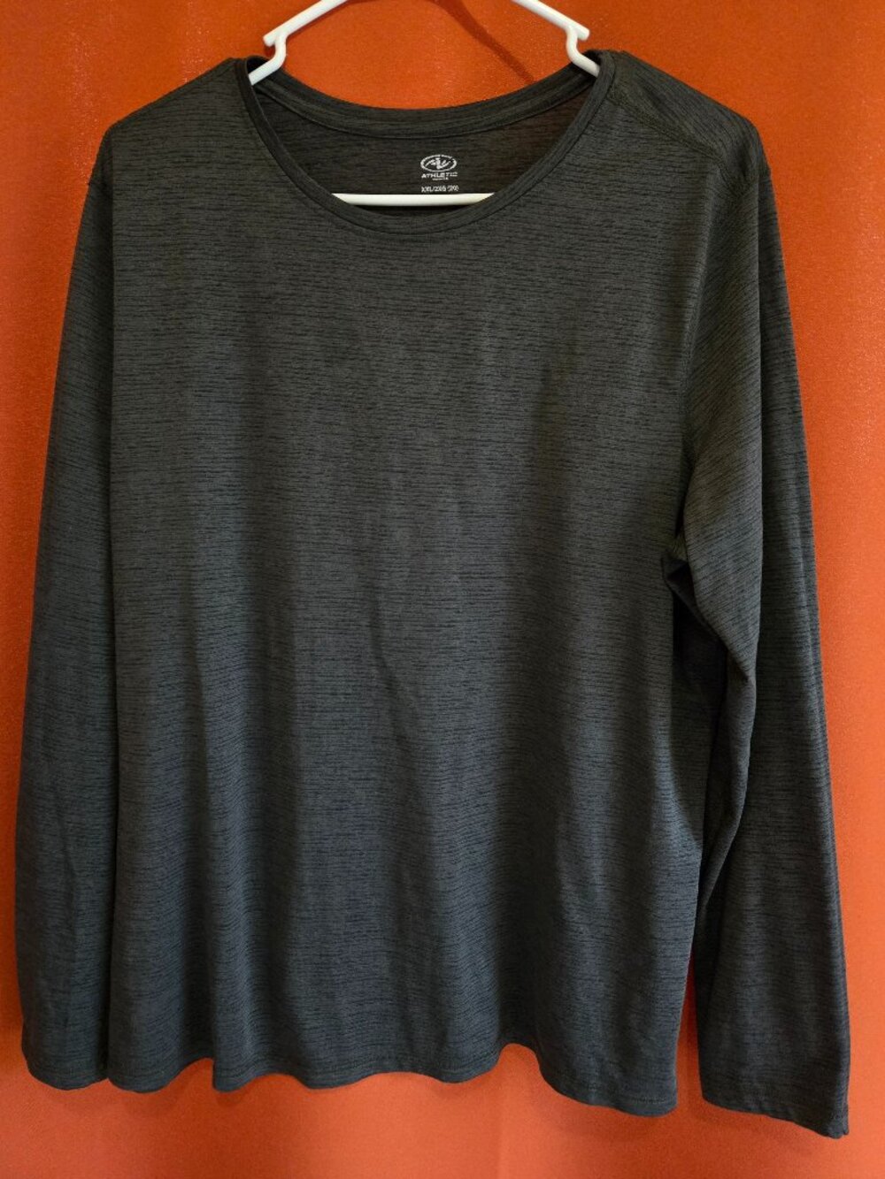Athletic Works Women's 2X (20) Greenish-Gray Long-Sleeve Active Top